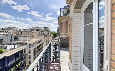 Appartement 1 647 €/mois PARIS (75015) photo 6