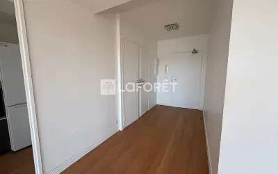 Appartement 2 950 €/mois PARIS (75015) photo 8
