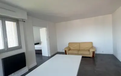 Appartement 900 €/mois LES PAVILLONS SOUS BOIS (93320) photo 5