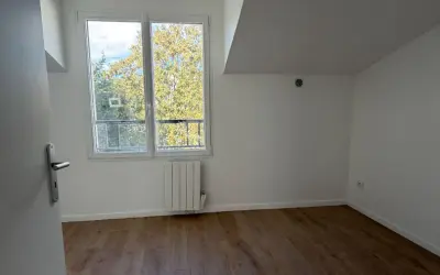 Appartement 1 300 €/mois MONTFERMEIL (93370) photo 4