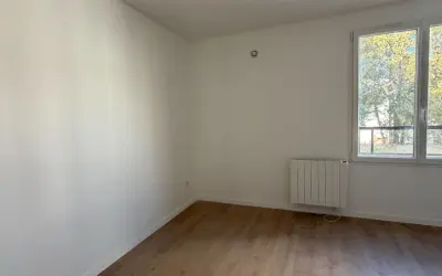 Appartement 1 250 €/mois MONTFERMEIL (93370) photo 8