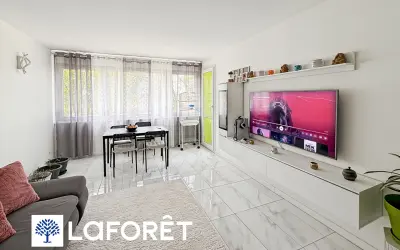 Appartement 1 000 €/mois RIS ORANGIS (91130) photo 2
