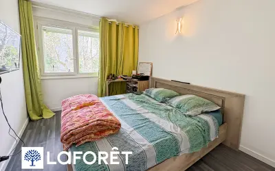 Appartement 1 000 €/mois RIS ORANGIS (91130) photo 5