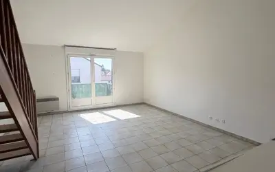 Appartement 781 €/mois SAINTE GENEVIEVE DES BOIS (91700) photo 2