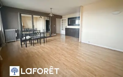 Appartement 1 100 €/mois RIS ORANGIS (91130) photo 2