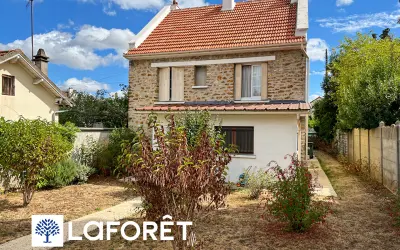 Maison 276 060 € VIRY CHATILLON (91170) photo 2