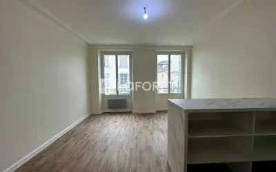 Appartement 784 €/mois ARPAJON (91290) photo 2
