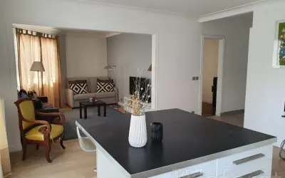 Appartement 1 868 €/mois PARIS (75011) photo 2
