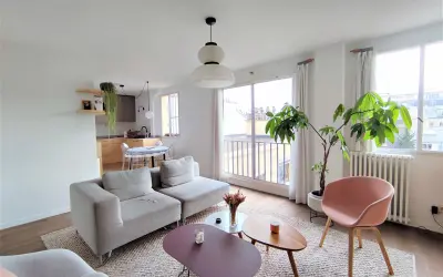 Appartement 2 257 €/mois PARIS (75010) photo 2