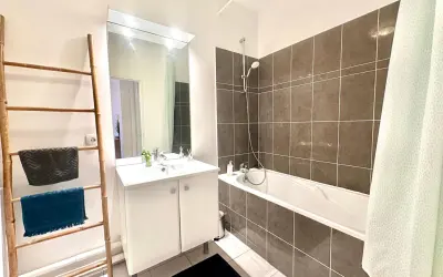 Appartement 1 550 €/mois PARIS (75018) photo 9