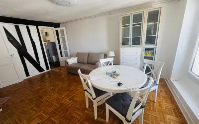 Appartement 1 400 €/mois PARIS (75010) photo 2