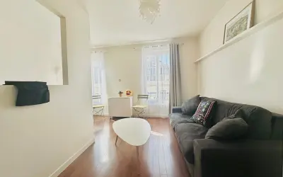 Appartement 1 150 €/mois PARIS (75018) photo 4