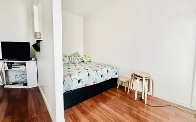Appartement 1 150 €/mois PARIS (75018) photo 8