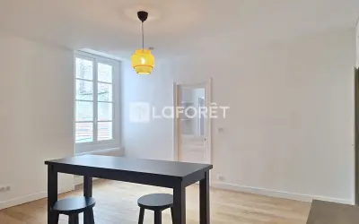 Appartement 2 400 €/mois PARIS (75010) photo 4