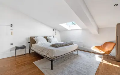Appartement 4 900 €/mois PARIS (75009) photo 5