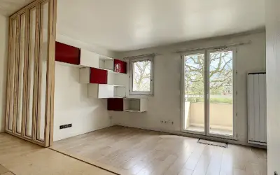 Appartement 810 €/mois NOISY LE GRAND (93160) photo 2