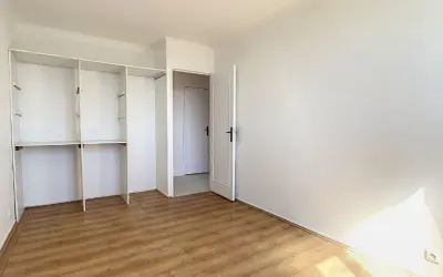 Appartement 1 038 €/mois NOISY LE GRAND (93160) photo 5