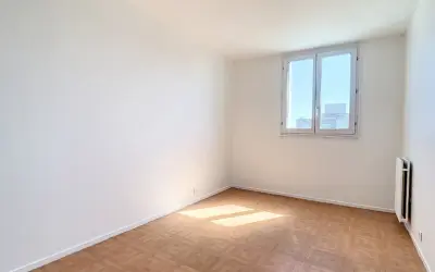 Appartement 1 038 €/mois NOISY LE GRAND (93160) photo 6