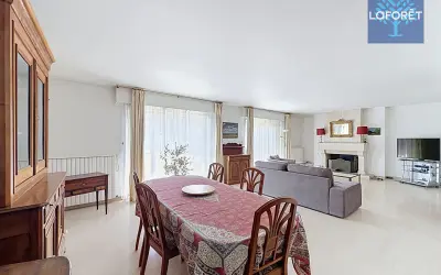 Maison 2 200 €/mois CHAMPS SUR MARNE (77420) photo 5