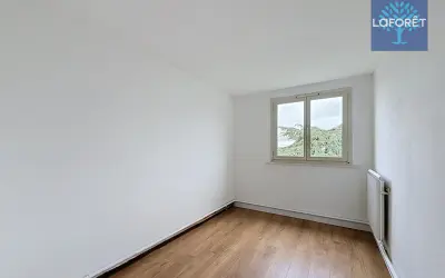Appartement 1 200 €/mois NOISY LE GRAND (93160) photo 5