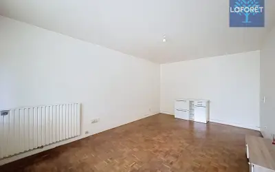Appartement 674 €/mois NOISY LE GRAND (93160) photo 2