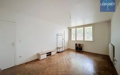 Appartement 674 €/mois NOISY LE GRAND (93160) photo 4