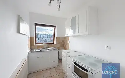 Appartement 955 €/mois NOISY LE GRAND (93160) photo 8