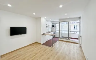 Appartement 1 300 €/mois PARIS (75116) photo 2
