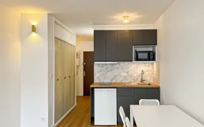 Appartement 1 169 €/mois PARIS (75015) photo 7