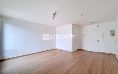 Appartement 712 €/mois MOISSY CRAMAYEL (77550) photo 4