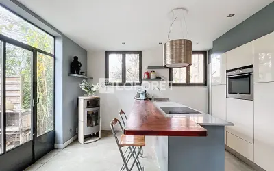 Maison 4 800 €/mois LE VESINET (78110) photo 6