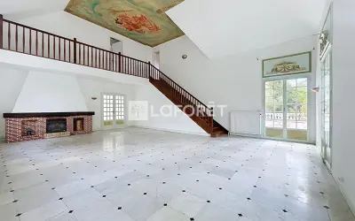 Maison 4 400 €/mois LE VESINET (78110) photo 6