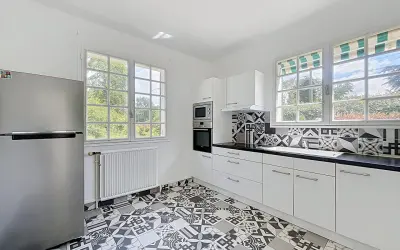 Maison 5 100 €/mois LE VESINET (78110) photo 7