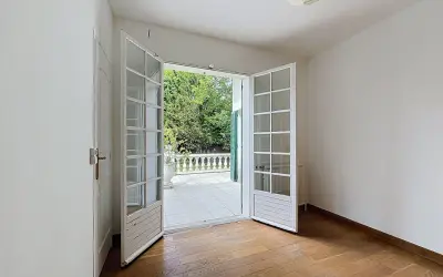 Maison 5 100 €/mois LE VESINET (78110) photo 9