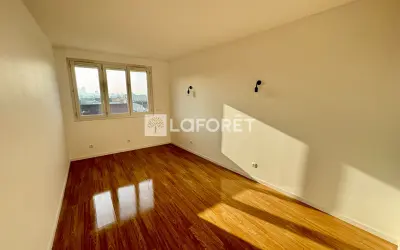 Appartement 1 100 €/mois BEZONS (95870) photo 4