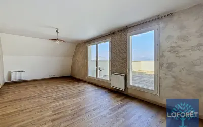 Appartement 1 500 €/mois CERGY (95800) photo 2