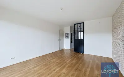 Appartement 1 180 €/mois MENUCOURT (95180) photo 2