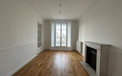Appartement 1 335 €/mois CHARENTON LE PONT (94220) photo 4