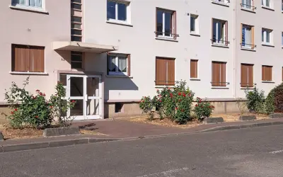Appartement 2 000 €/mois CHATILLON (92320) photo 2