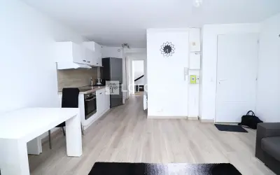 Appartement 900 €/mois CONFLANS SAINTE HONORINE (78700) photo 2