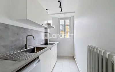 Appartement 990 €/mois COURBEVOIE (92400) photo 4