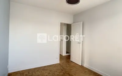 Appartement 1 708 €/mois COURBEVOIE (92400) photo 7