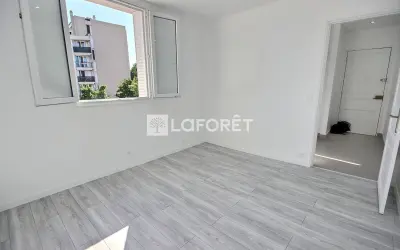 Appartement 185 000 € COURBEVOIE (92400) photo 8