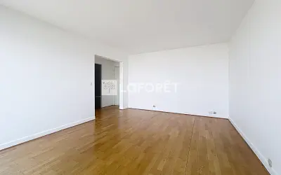Appartement 1 300 €/mois COURBEVOIE (92400) photo 2
