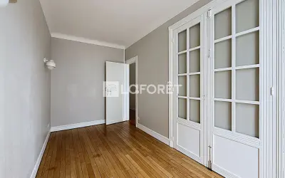 Appartement 1 700 €/mois COURBEVOIE (92400) photo 9