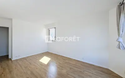 Appartement 1 390 €/mois COURBEVOIE (92400) photo 2