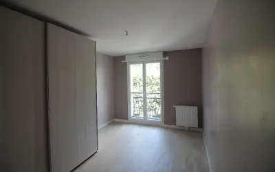 Appartement 1 800 €/mois LA GARENNE COLOMBES (92250) photo 4