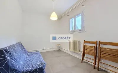 Appartement 860 €/mois LE PLESSIS TREVISE (94420) photo 6