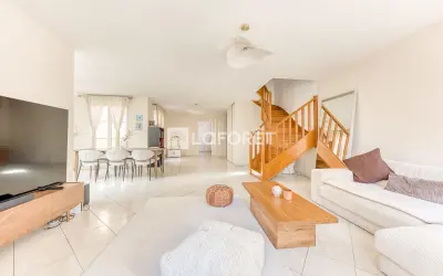 Maison 375 000 € LA QUEUE EN BRIE (94510) photo 2
