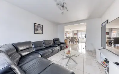 Maison 387 900 € OZOIR LA FERRIERE (77330) photo 2